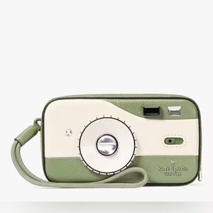Kate Spade NWT Picture This Camera Leather Wristlet Style # KL917 MSRP $299